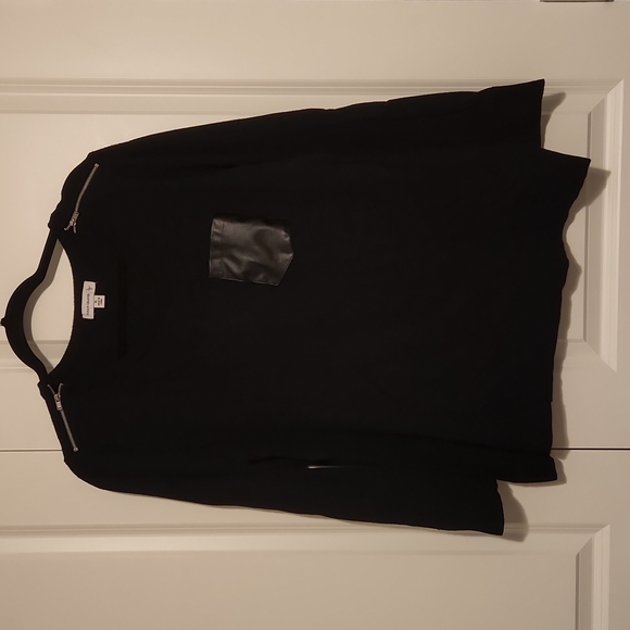 Susan Graver XL Black Sweater with Pleather pocket - Picture 1 of 4